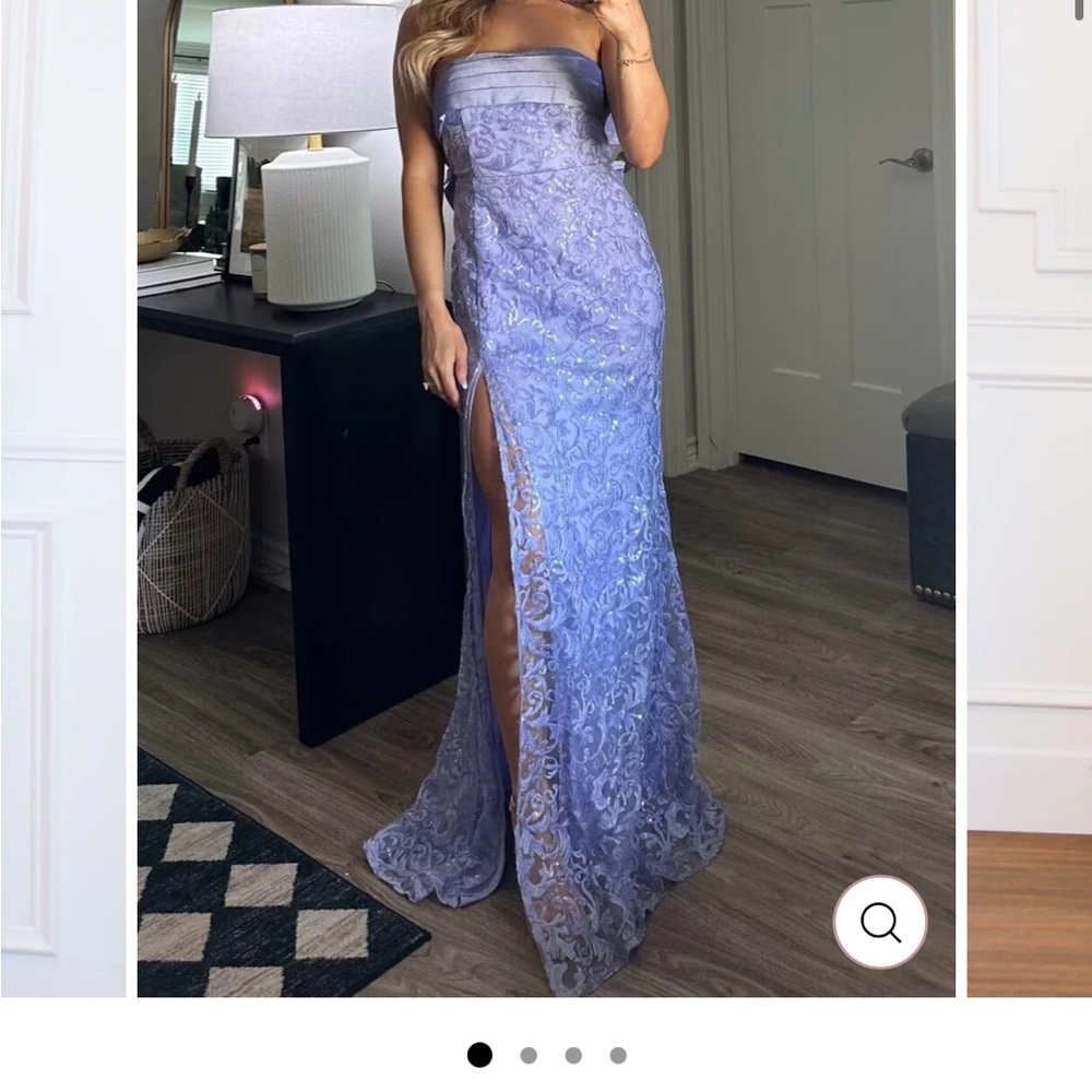 Chic Strapless Lavender Lace Dress